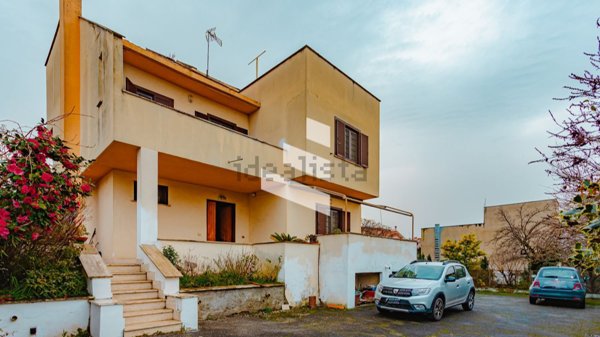 casa indipendente in vendita a Roma in zona Ponte di Nona