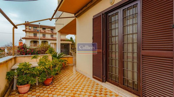 casa indipendente in vendita a Roma in zona Ponte di Nona