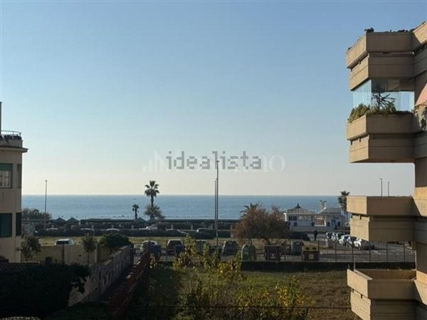 appartamento in vendita a Roma in zona Ostia