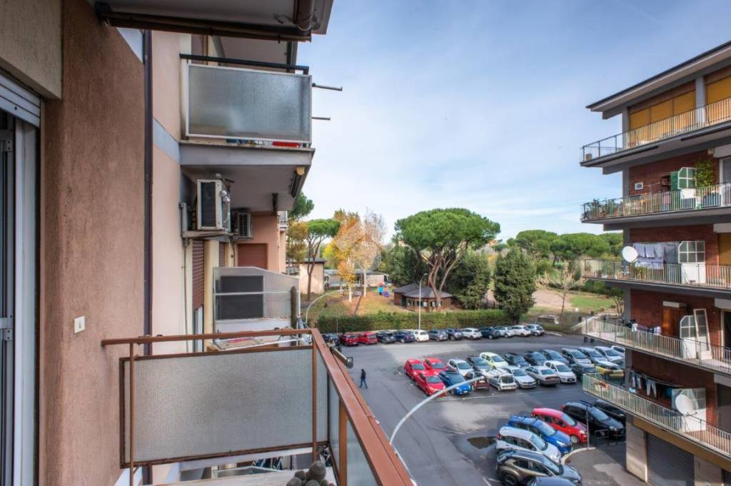 appartamento in vendita a Roma in zona Prenestino-Labicano