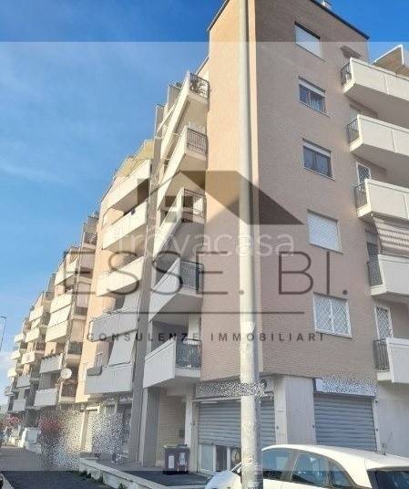 appartamento in vendita a Roma in zona EUR