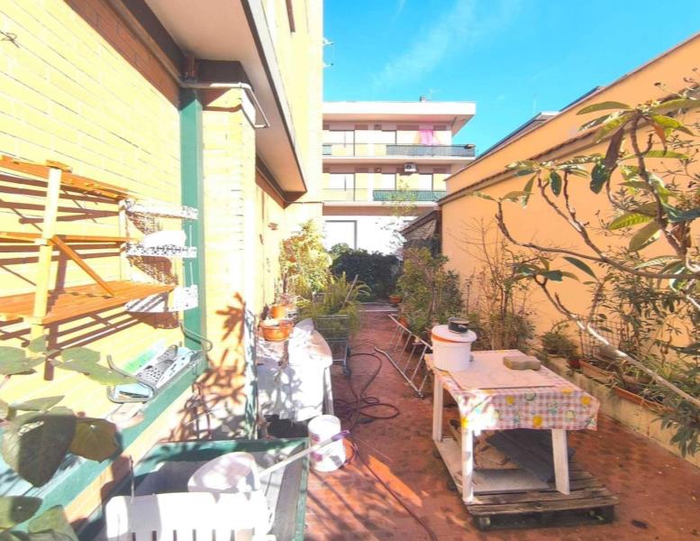appartamento in vendita a Roma in zona Tor Vergata/Torrenova