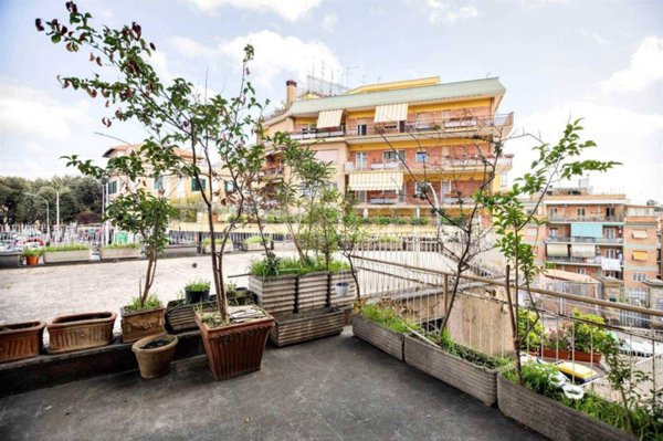 appartamento in vendita a Roma in zona Monte Sacro/Talenti