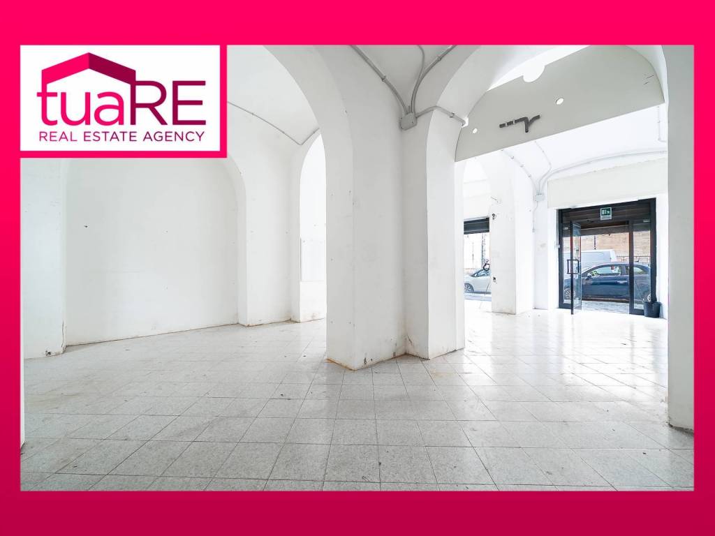 negozio in vendita a Roma in zona Esquilino