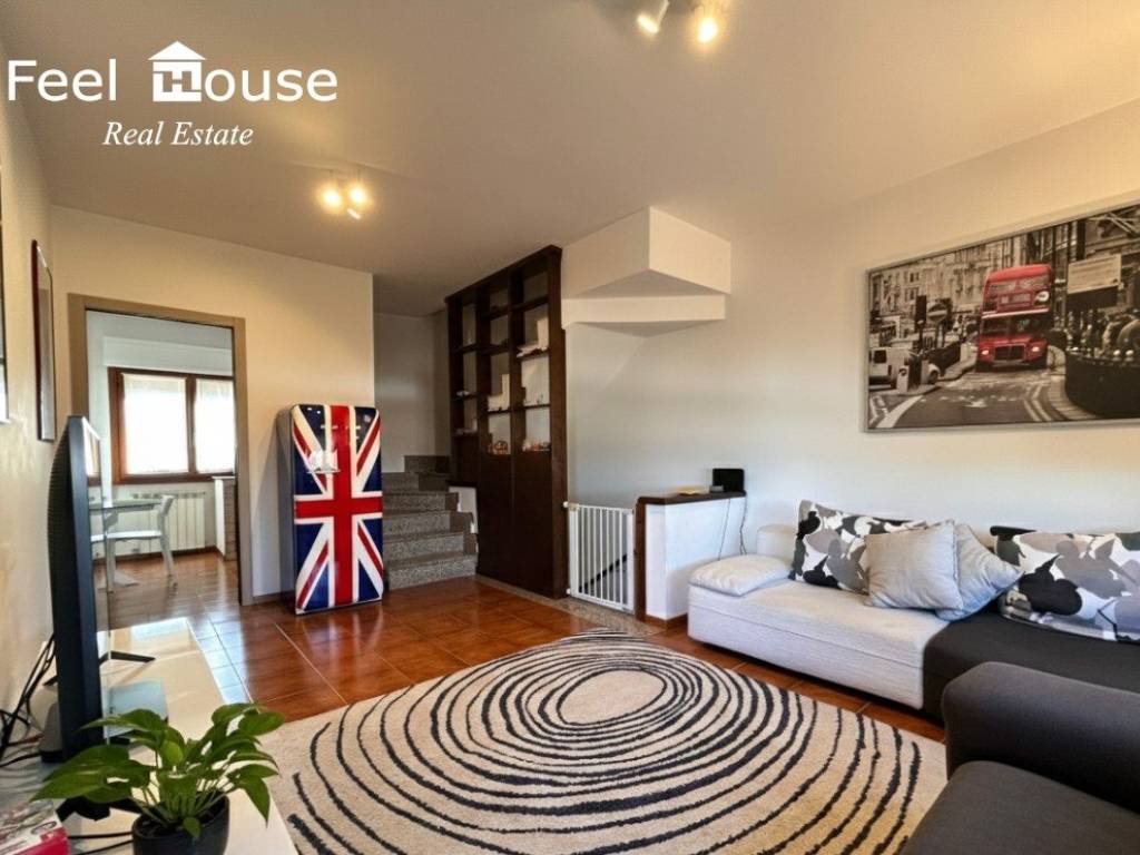 appartamento in vendita a Roma in zona Vitinia