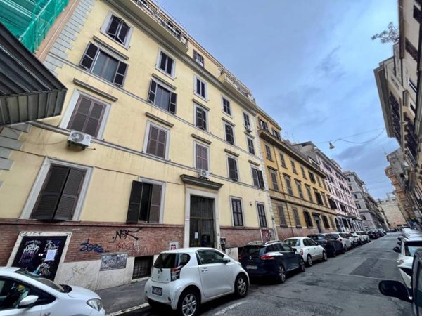 appartamento in vendita a Roma in zona Esquilino