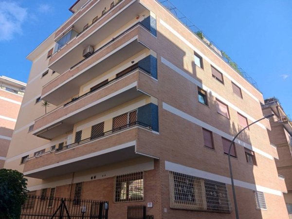 appartamento in vendita a Roma in zona Tor di Quinto