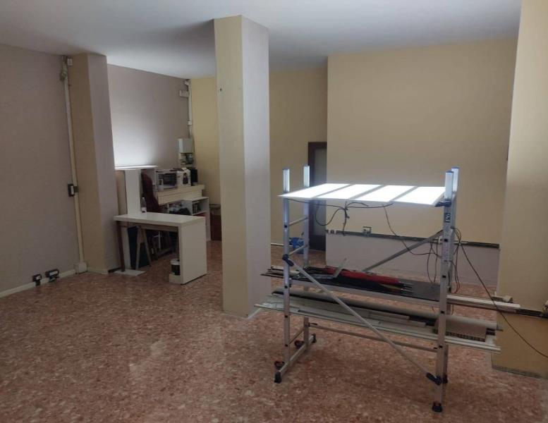 locale commerciale in vendita a Roma in zona Portuense