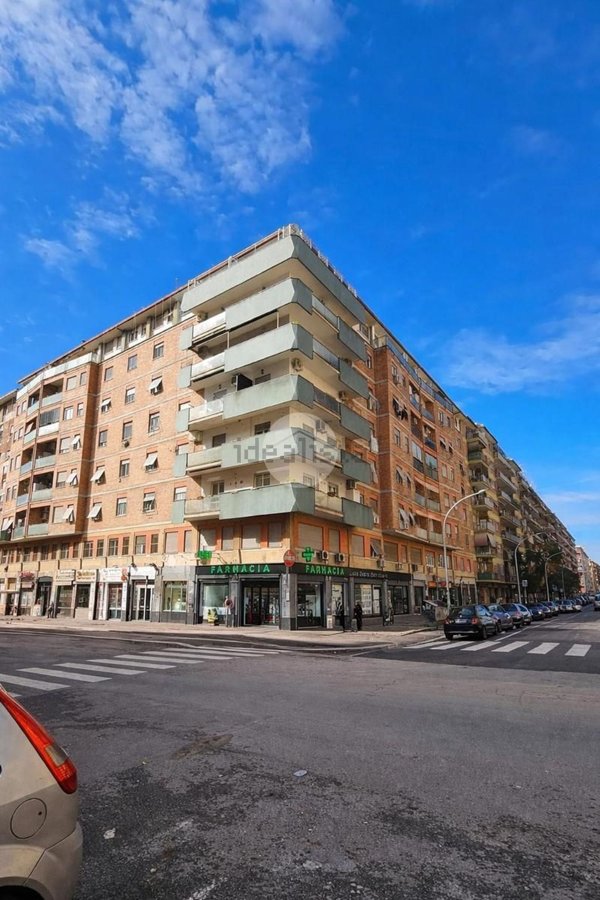 appartamento in vendita a Roma in zona Don Bosco