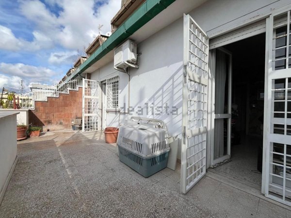 appartamento in vendita a Roma in zona Ardeatino