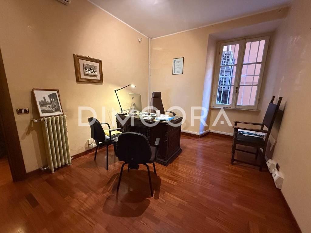 ufficio in vendita a Roma in zona Salario