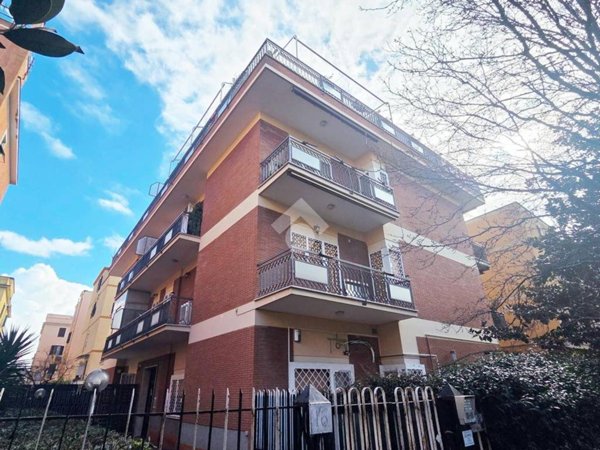 appartamento in vendita a Roma in zona Prenestino-Centocelle