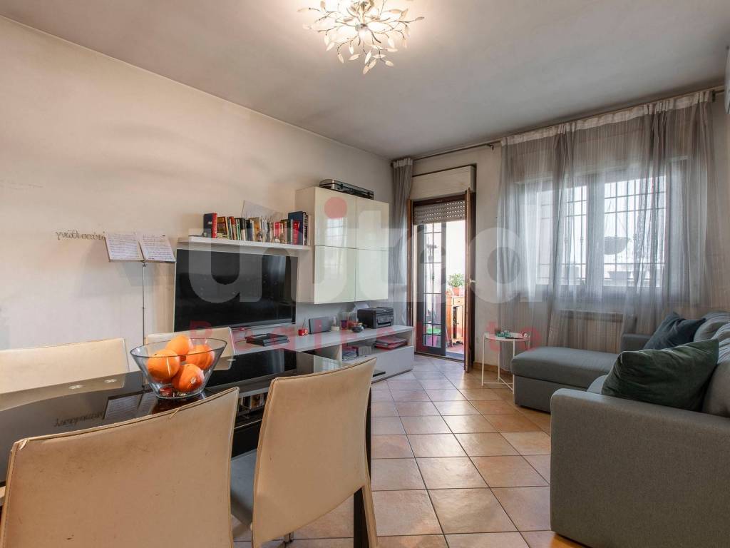 appartamento in vendita a Roma in zona Ostia Antica