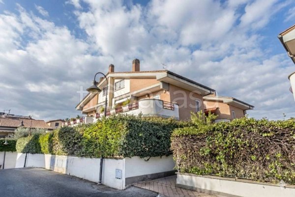 appartamento in vendita a Roma in zona Borghesiana