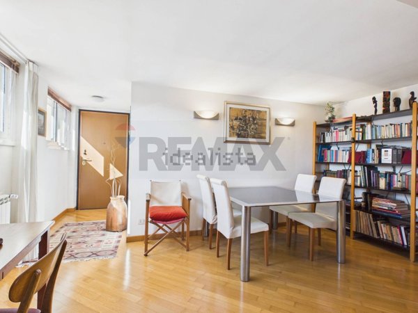 appartamento in vendita a Roma in zona Ardeatino