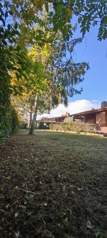 casa indipendente in vendita a Roma in zona Casal Morena