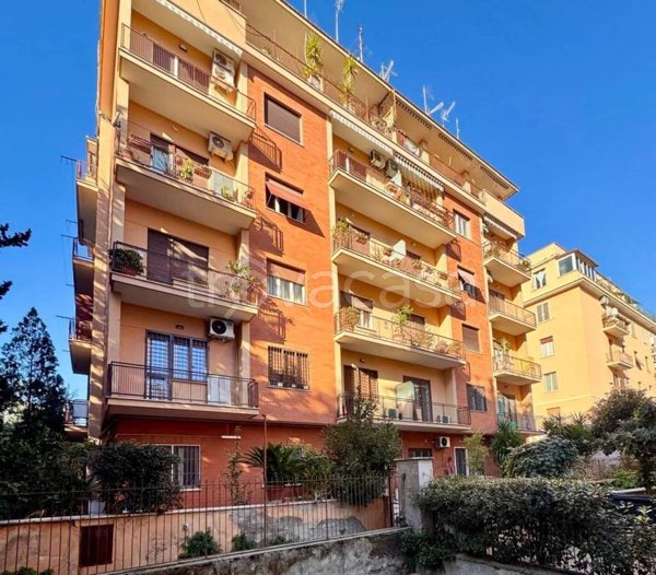 appartamento in vendita a Roma in zona Gianicolense