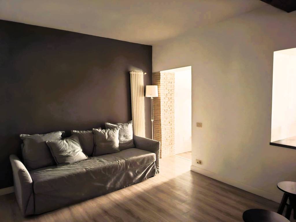 appartamento in vendita a Roma in zona Rione Monti/Campitelli