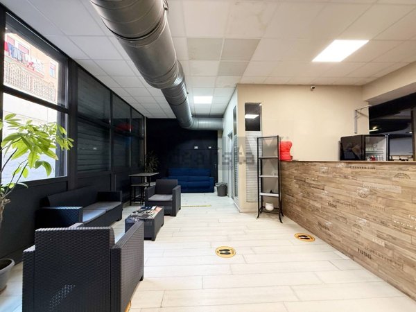 locale commerciale in vendita a Roma in zona Prenestino-Centocelle