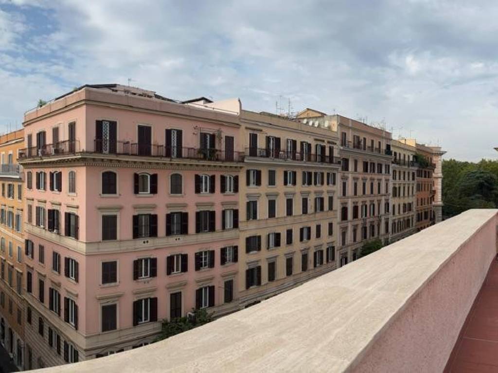 appartamento in vendita a Roma in zona Esquilino