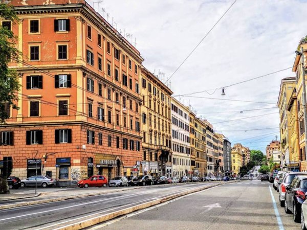 appartamento in vendita a Roma in zona Esquilino