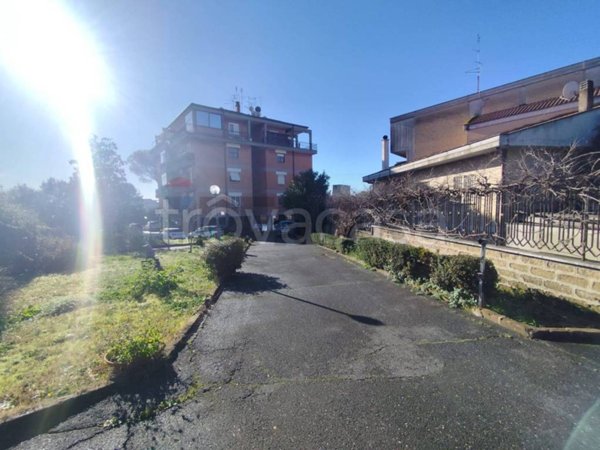 appartamento in vendita a Roma in zona Primavalle