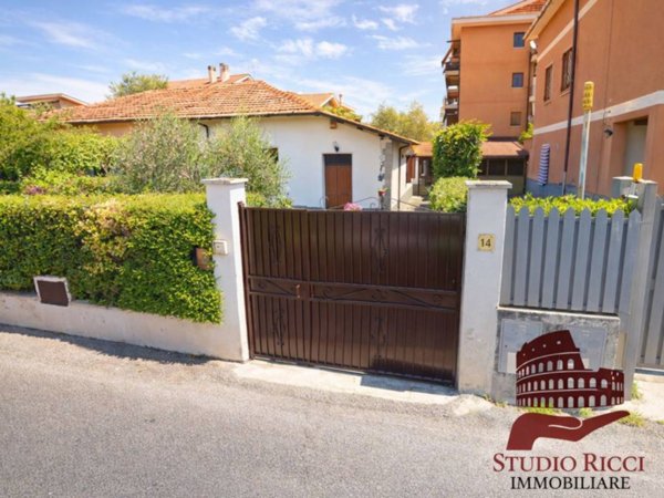 casa indipendente in vendita a Roma in zona Tor Vergata/Torrenova