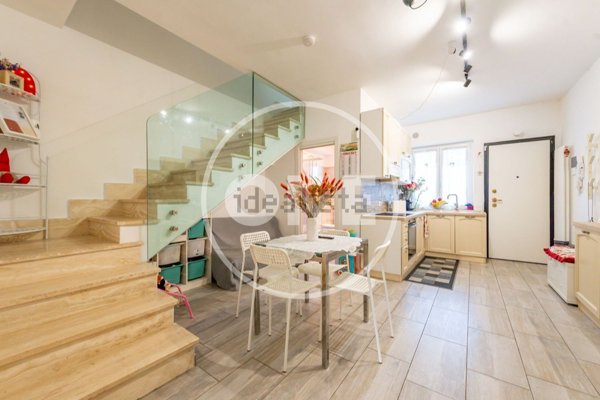 casa indipendente in vendita a Roma in zona Ponte di Nona