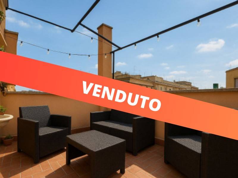 appartamento in vendita a Roma in zona Tuscolano