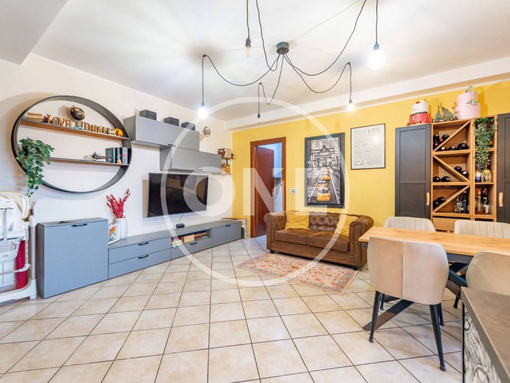 appartamento in vendita a Roma in zona Finocchio