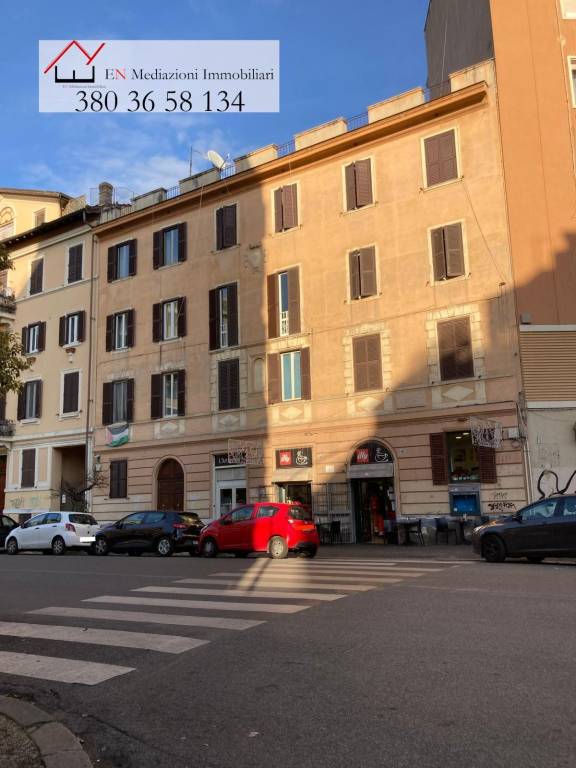 appartamento in vendita a Roma in zona Appio Latino