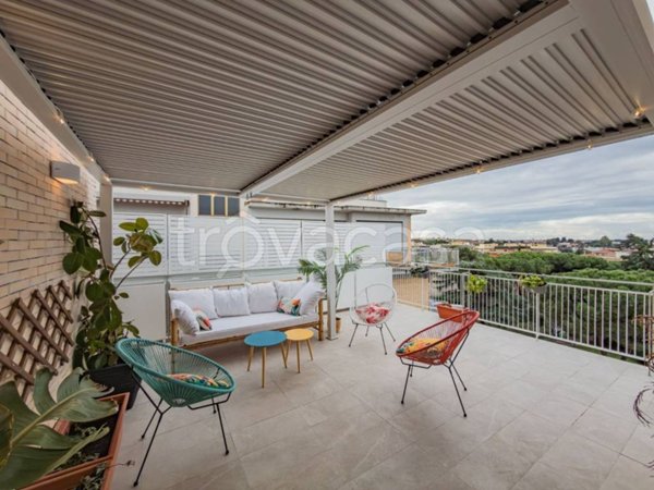 appartamento in vendita a Roma in zona Gianicolense