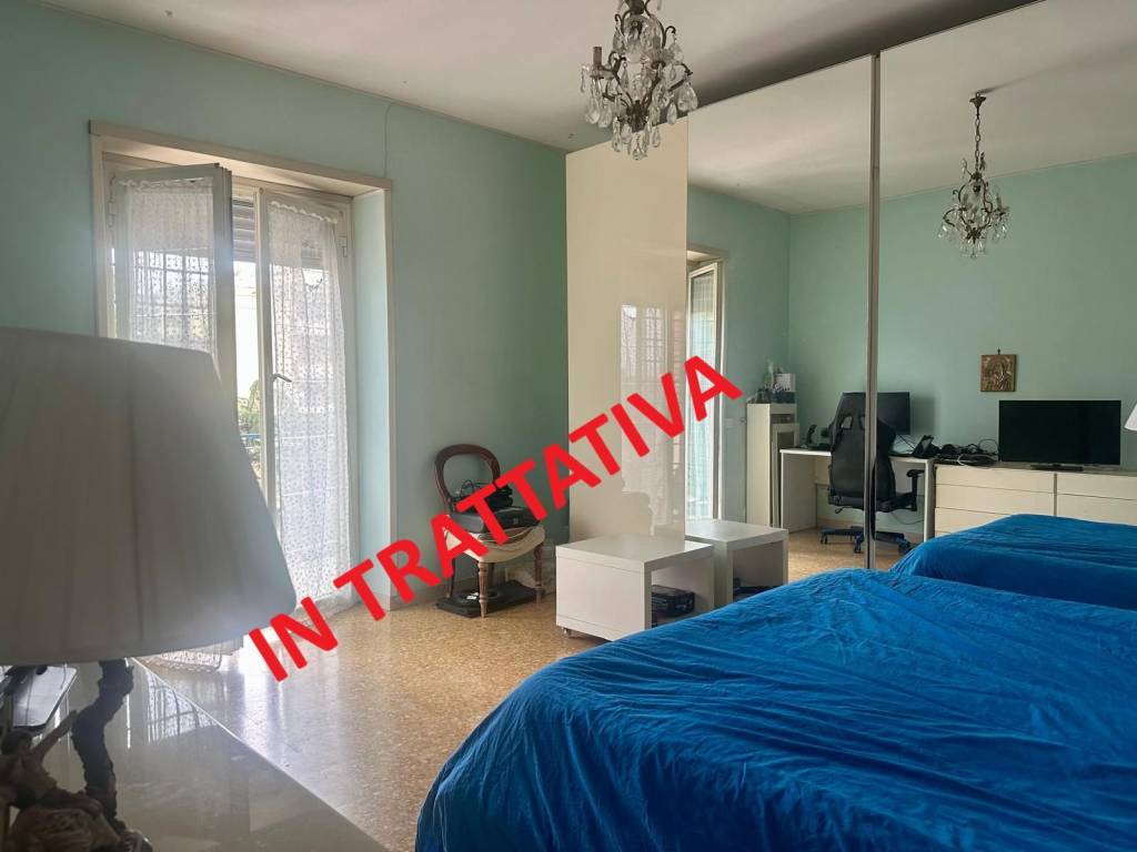 appartamento in vendita a Roma in zona Ardeatino