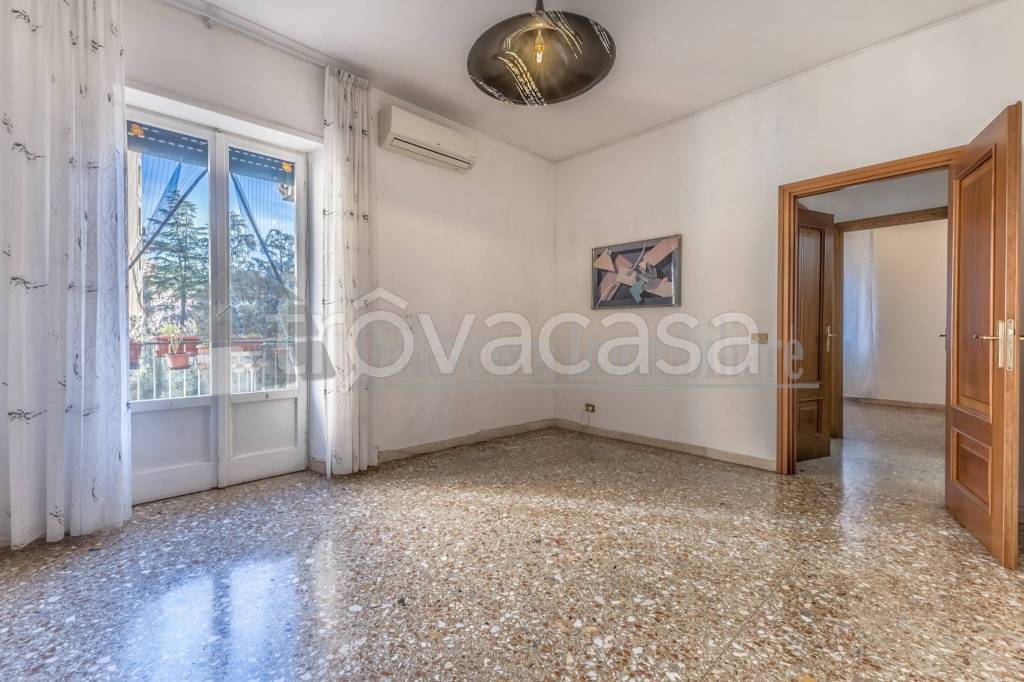 appartamento in vendita a Roma in zona Cinecittà