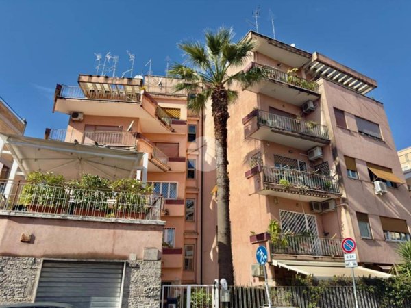 appartamento in vendita a Roma in zona Monte Sacro/Talenti