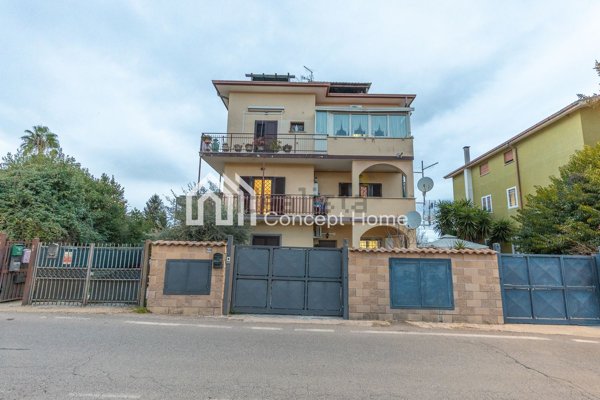 appartamento in vendita a Roma in zona Lunghezza