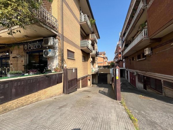 locale di sgombero in vendita a Roma in zona Centro Storico