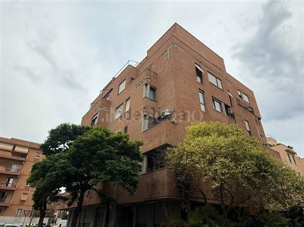 appartamento in vendita a Roma in zona Ostia