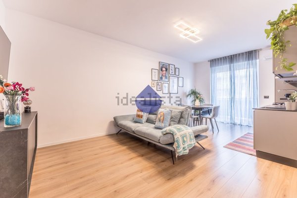 appartamento in vendita a Roma in zona Cinecittà