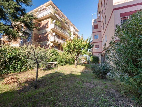 appartamento in vendita a Roma in zona Gianicolense