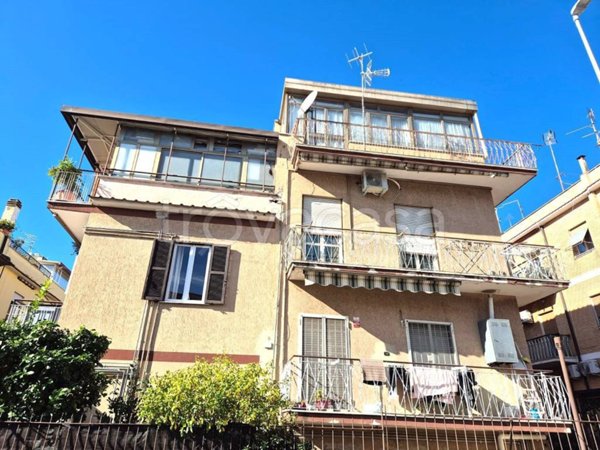 appartamento in vendita a Roma in zona San Basilio