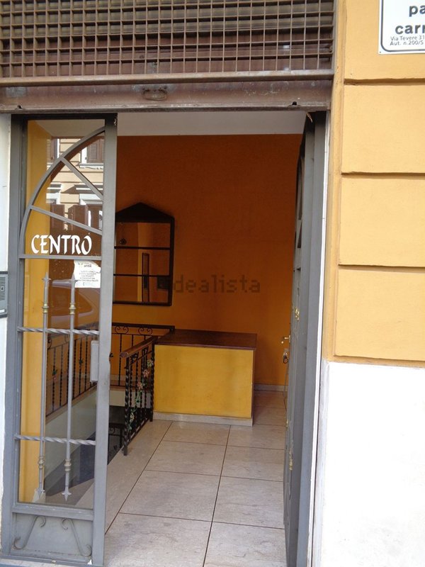 locale commerciale in vendita a Roma in zona Pinciano