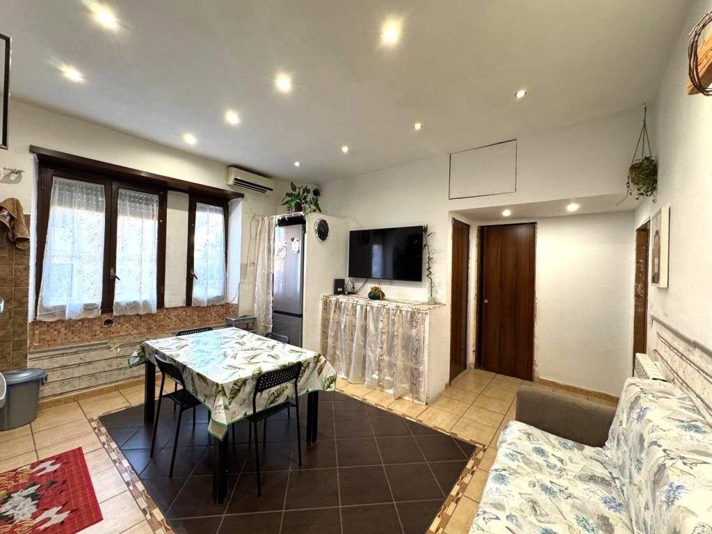 appartamento in vendita a Roma in zona Alessandrino