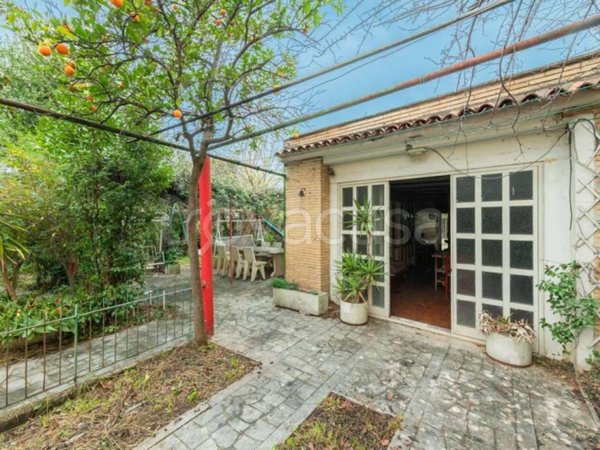 casa indipendente in vendita a Roma in zona Tor Sapienza