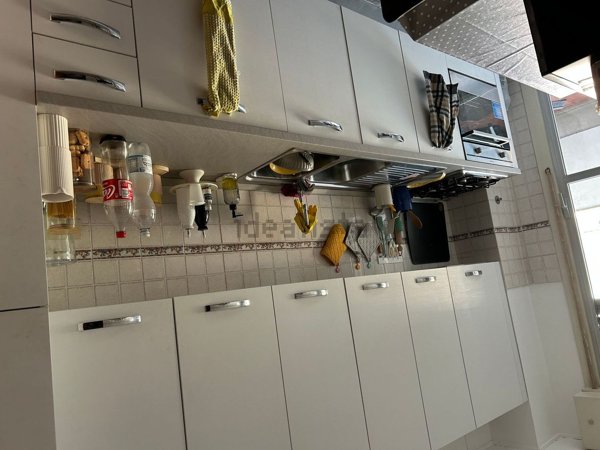 appartamento in vendita a Roma in zona Ostiense