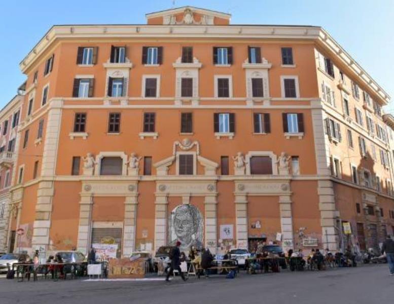 negozio in vendita a Roma in zona Tiburtino