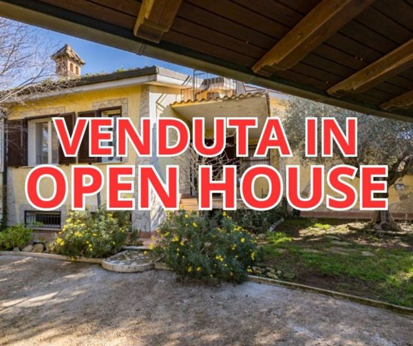 casa indipendente in vendita a Roma in zona Spregamore