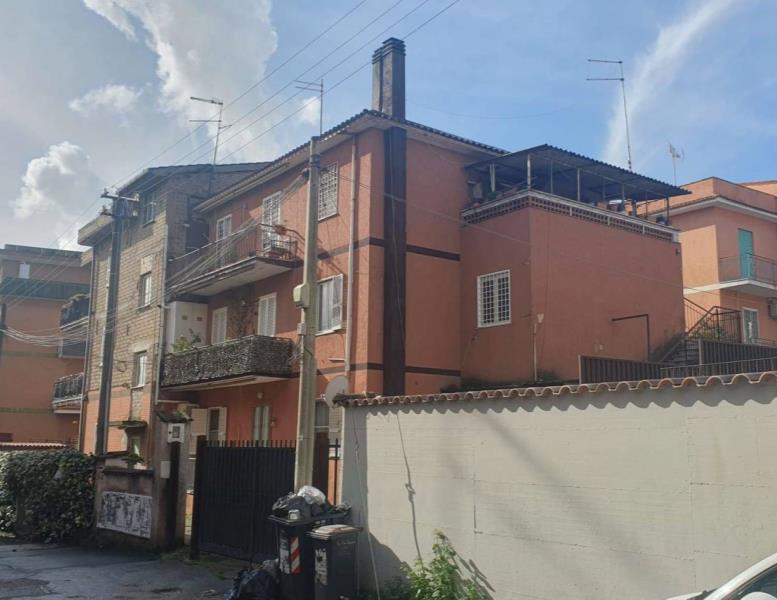 appartamento in vendita a Roma in zona Massimina/Casal Lumbroso