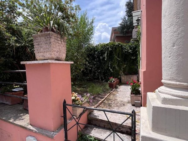 appartamento in vendita a Roma in zona San Saba - Ripa
