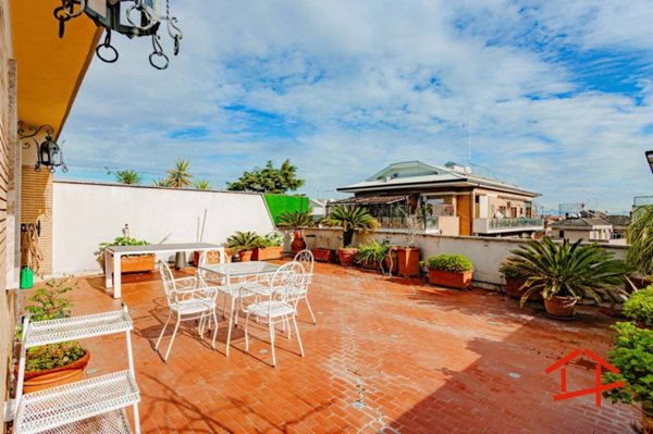 appartamento in vendita a Roma in zona Portuense